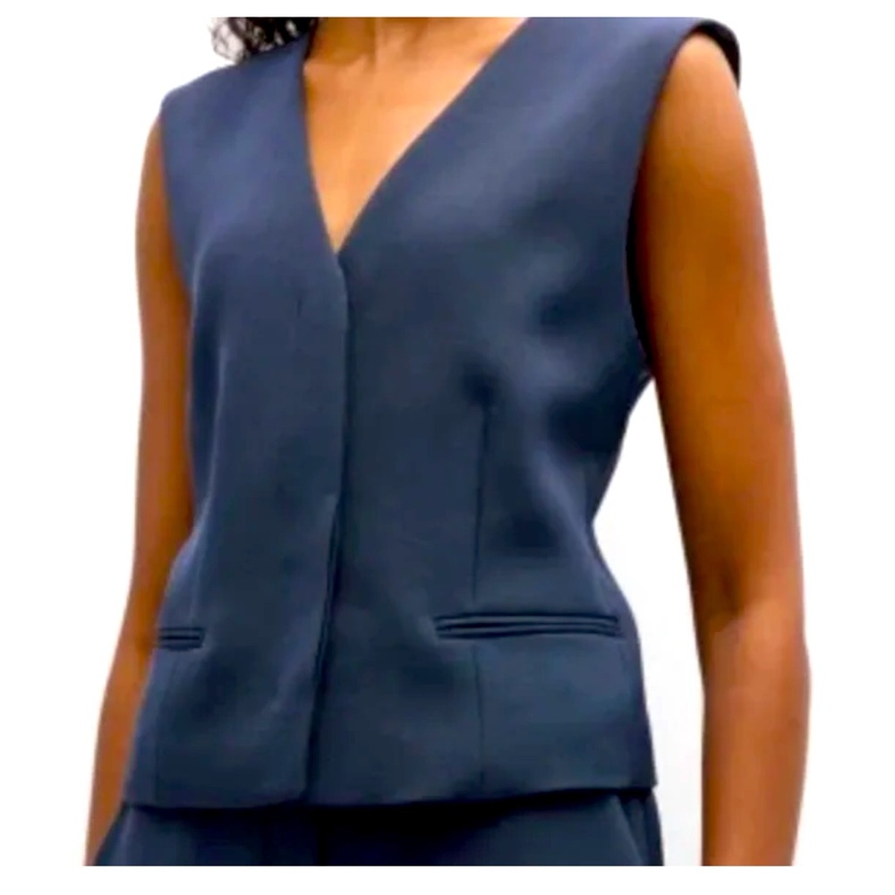 NWT THEORY Slim Oxford Crepe Vest in Nocturne Navy Size Small